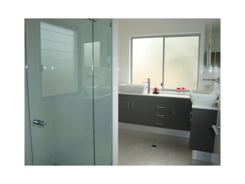 339 Main Road, Wellington Point QLD 4160