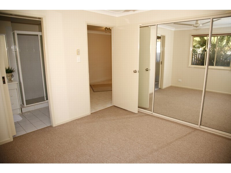 42 Tulloch Drive, Wellington Point QLD 4160