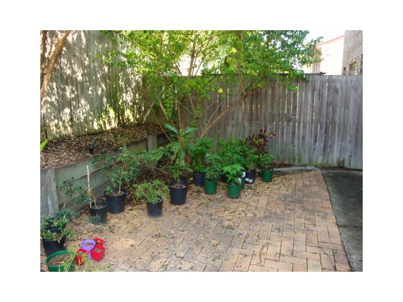 1/8 Nangando Street, Capalaba QLD 4157
