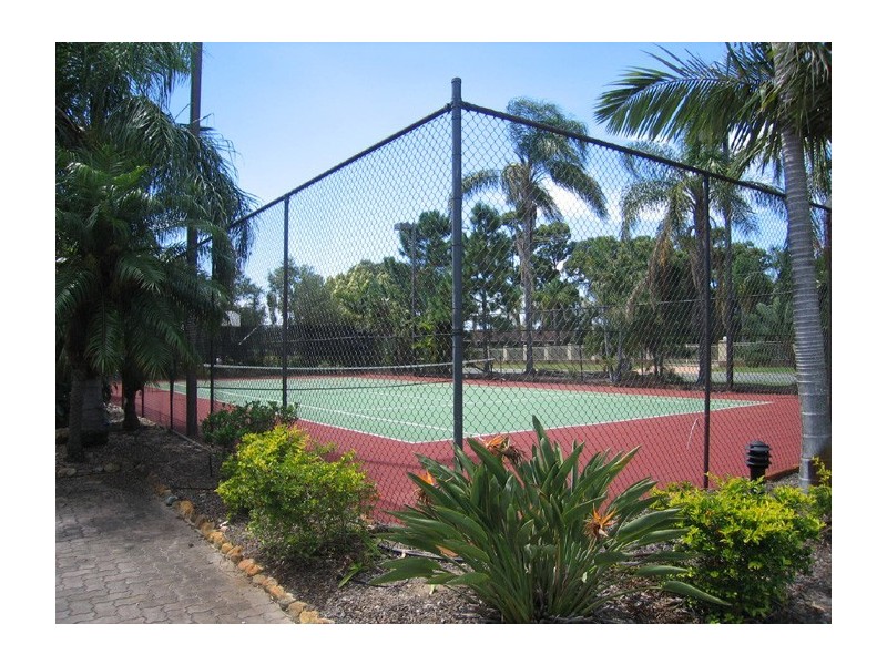 27 Clive Road, Birkdale QLD 4159