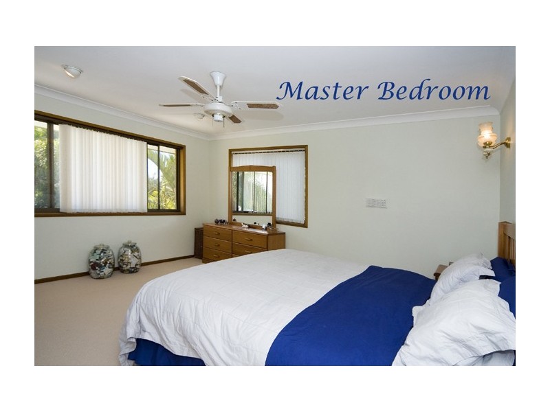 27 Clive Road, Birkdale QLD 4159