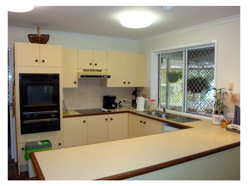 2 Caston Court, Birkdale QLD 4159