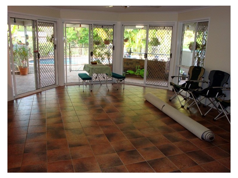 2 Caston Court, Birkdale QLD 4159