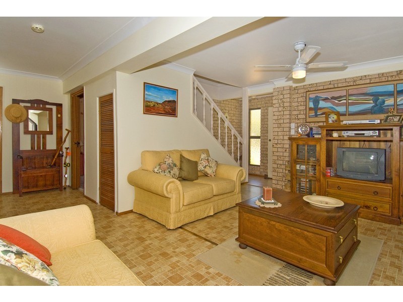 10 Moloaa Crescent, Birkdale QLD 4159