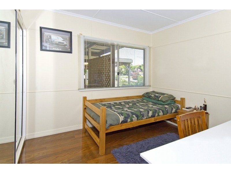 422 Main Road, Wellington Point QLD 4160