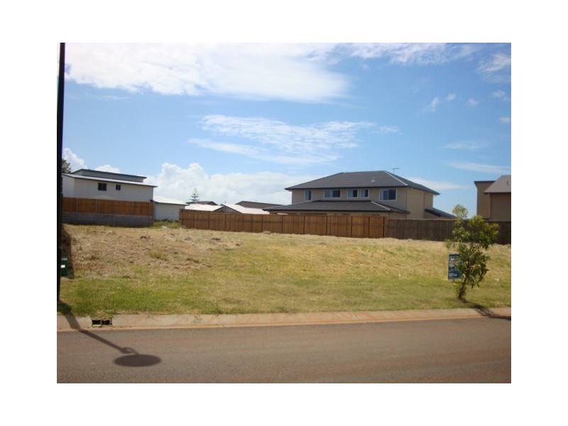 79 Beachcrest Road, Wellington Point QLD 4160