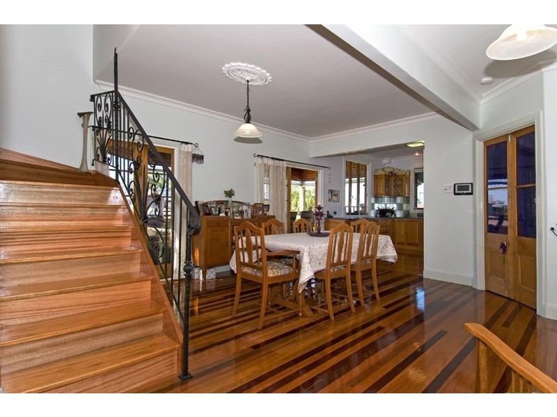 6 Apsley Street, Wellington Point QLD 4160