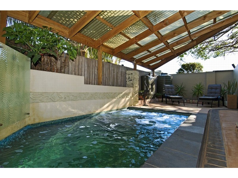 6 Apsley Street, Wellington Point QLD 4160