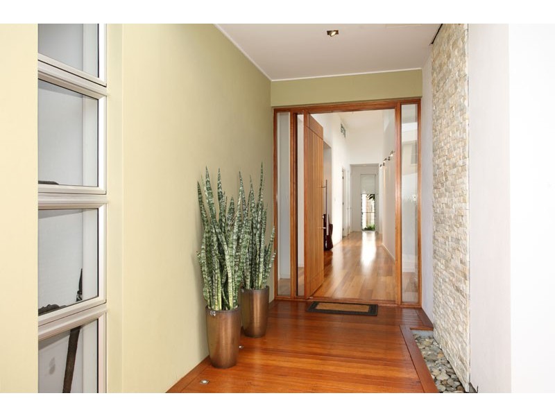 84 Beachcrest Road, Wellington Point QLD 4160