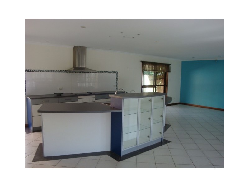 494 Main Road, Wellington Point QLD 4160