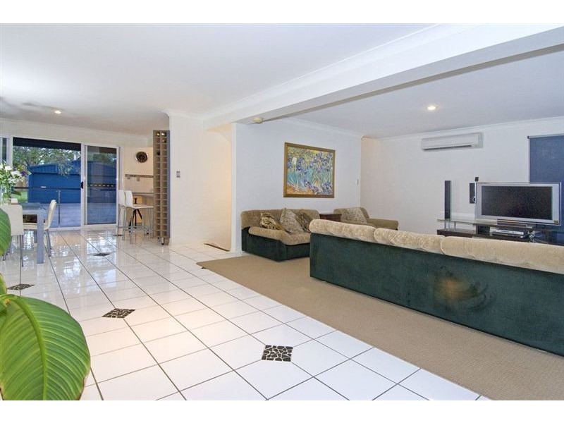 68 Queens Esplanade, Thorneside QLD 4158