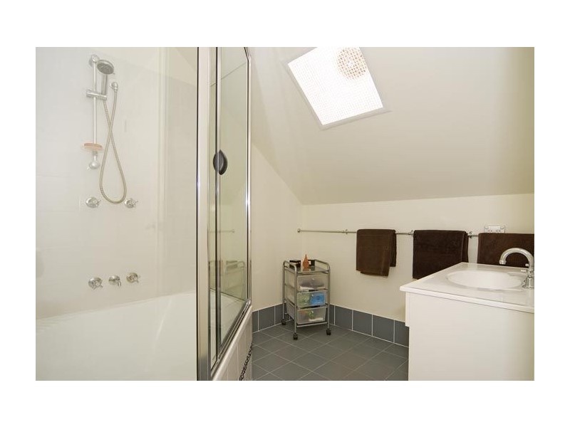 68 Queens Esplanade, Thorneside QLD 4158