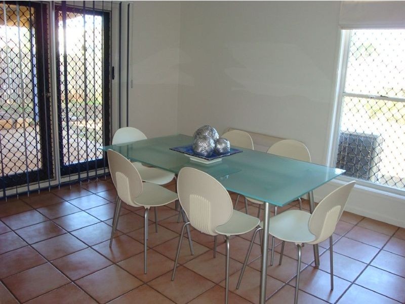 550 Main Road, Wellington Point QLD 4160