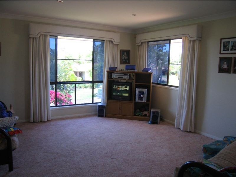 1 Burgess Court, Wellington Point QLD 4160