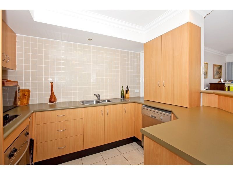 4 Station Street, Wellington Point QLD 4160