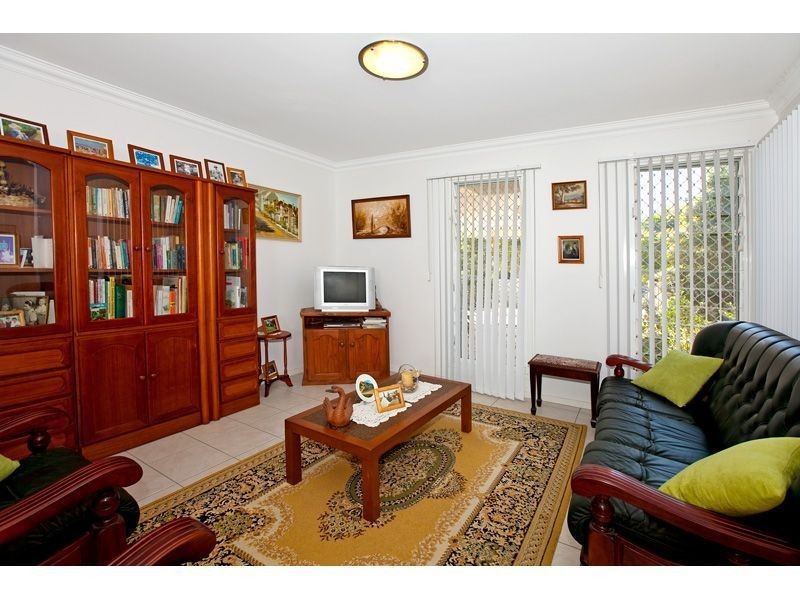 4 Station Street, Wellington Point QLD 4160