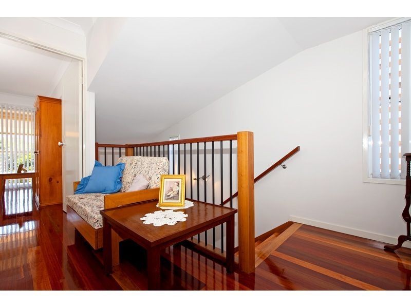 4 Station Street, Wellington Point QLD 4160