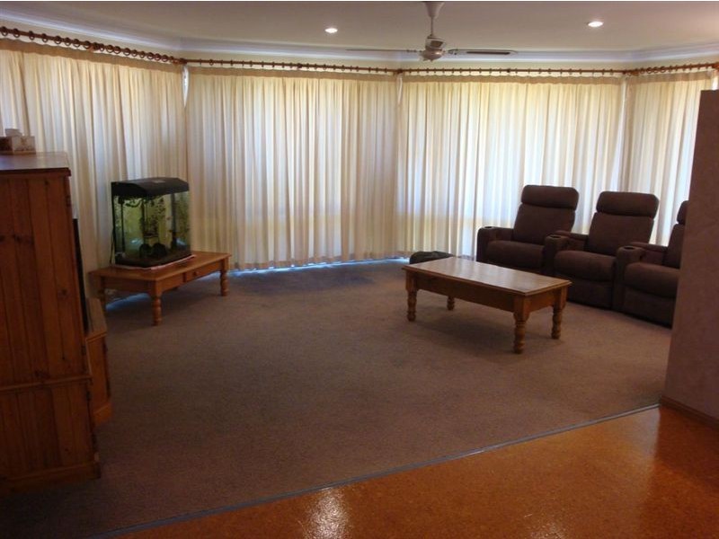 16 Belford Drive,, Wellington Point QLD 4160