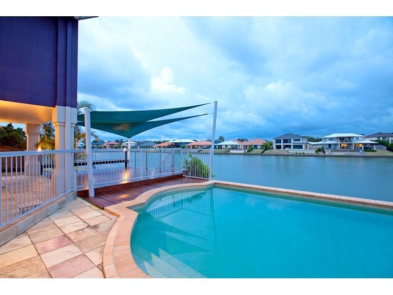 18 Helena Street, Wellington Point QLD 4160
