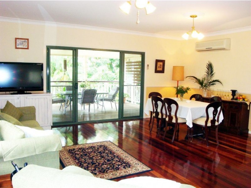 18 Frederick Street, Wellington Point QLD 4160