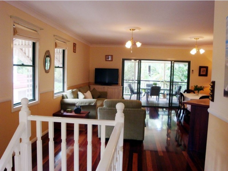 18 Frederick Street, Wellington Point QLD 4160