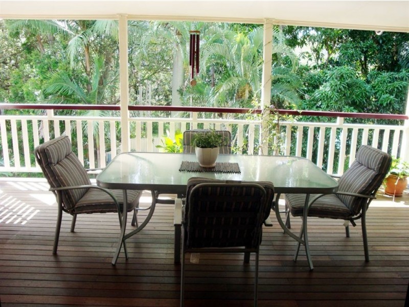 18 Frederick Street, Wellington Point QLD 4160