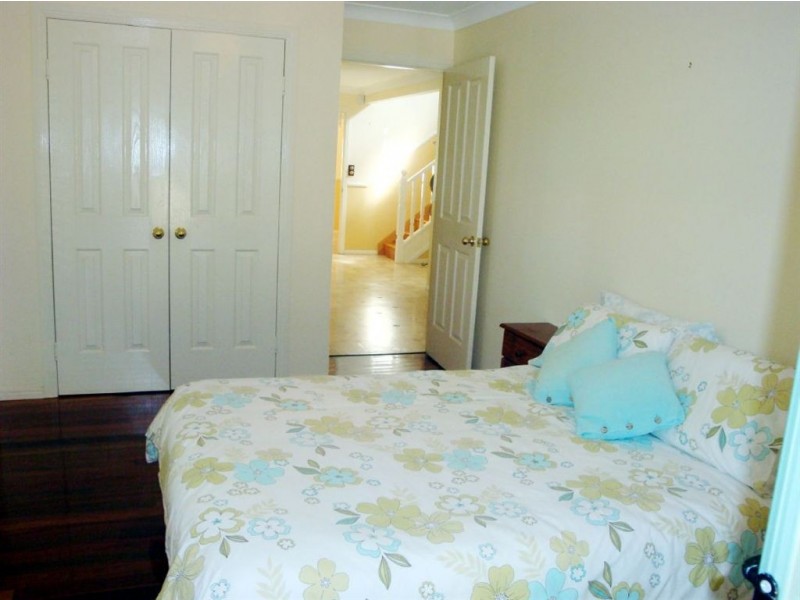 18 Frederick Street, Wellington Point QLD 4160