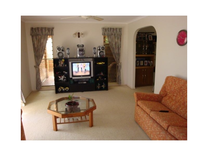 18 Cronin Drive, Wellington Point QLD 4160