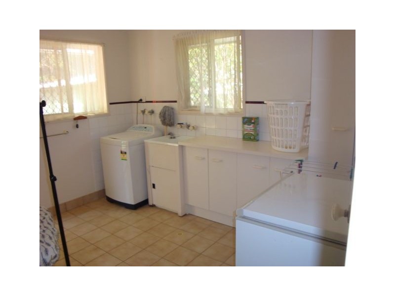 18 Cronin Drive, Wellington Point QLD 4160