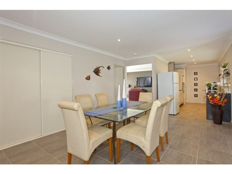 6 Lord Street, Wellington Point QLD 4160