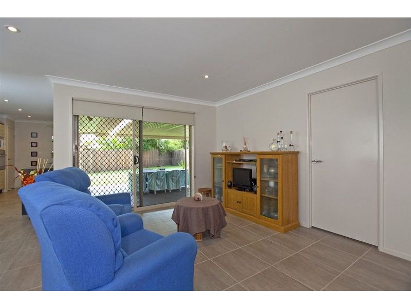 6 Lord Street, Wellington Point QLD 4160