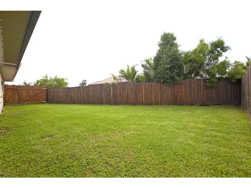 6 Lord Street, Wellington Point QLD 4160