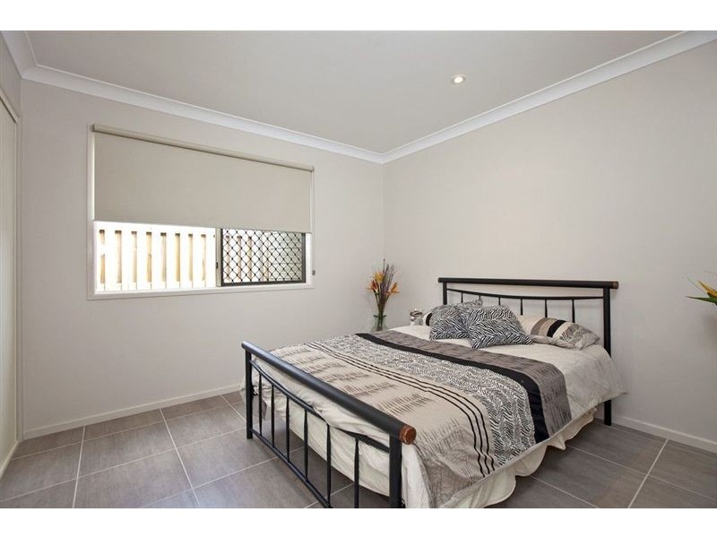 6 Lord Street, Wellington Point QLD 4160