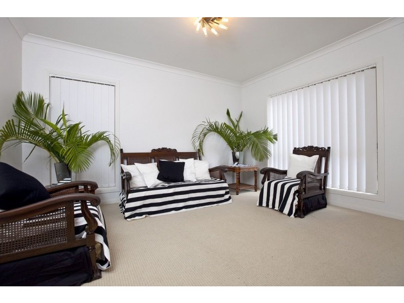 2/34 Birdwood Road, Birkdale QLD 4159