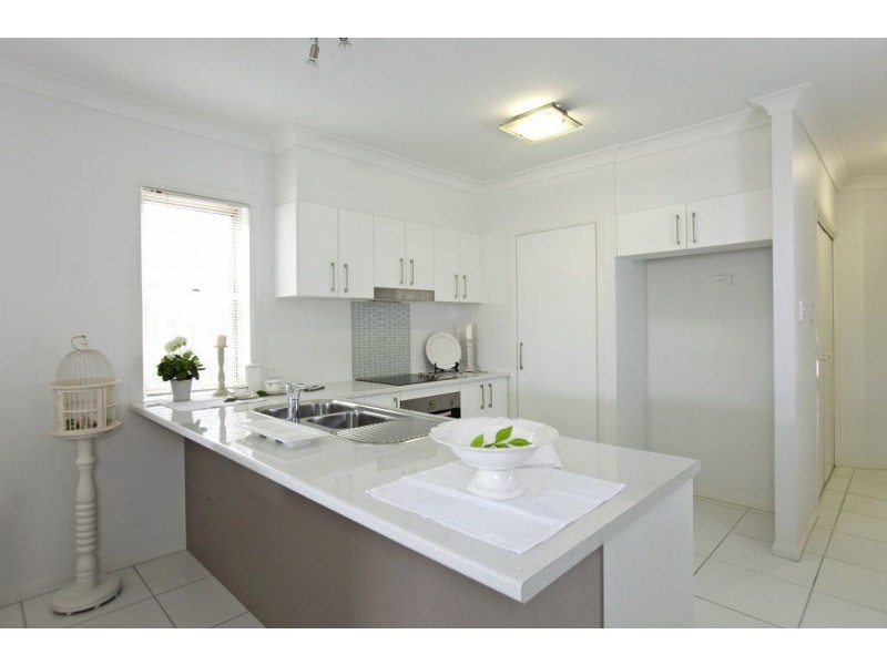 2/34 Birdwood Road, Birkdale QLD 4159