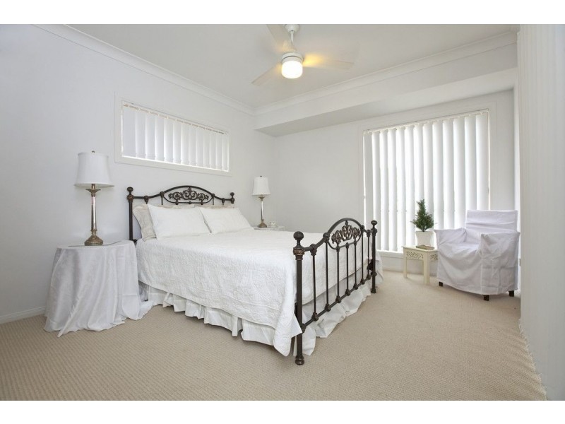 2/34 Birdwood Road, Birkdale QLD 4159