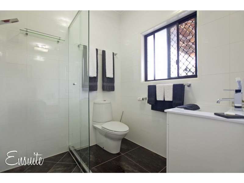537 Main Road, Wellington Point QLD 4160