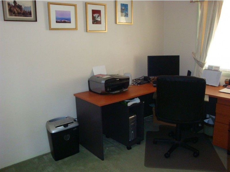 27 Fuchsia Close, Birkdale QLD 4159