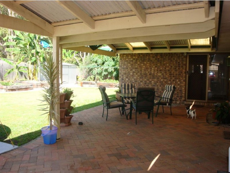 27 Fuchsia Close, Birkdale QLD 4159