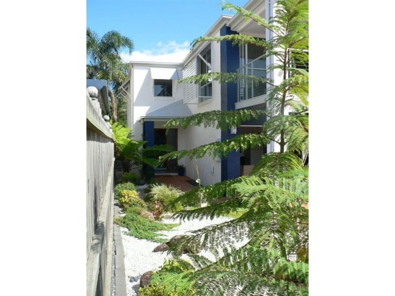 16 Mooroondu Rd, Thorneside QLD 4158