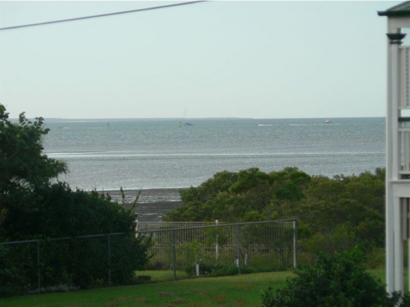 16 Mooroondu Rd, Thorneside QLD 4158