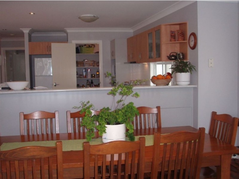 16 Mooroondu Rd, Thorneside QLD 4158