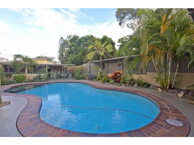 14 Thorne Road, Birkdale QLD 4159