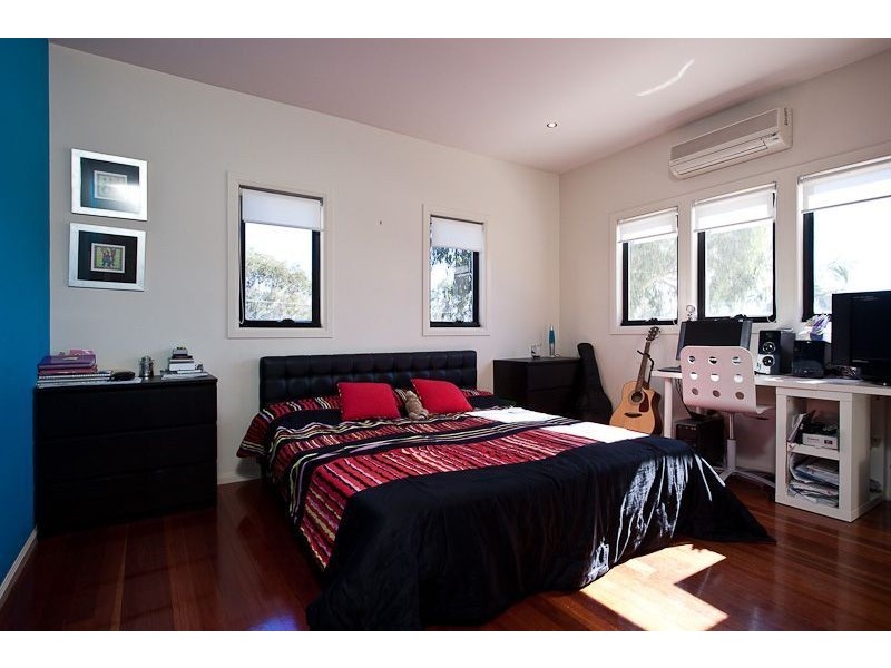 41 Mooroondu Rd, Thorneside QLD 4158