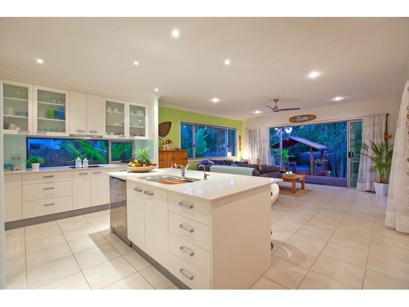 32 Bayview Street, Wellington Point QLD 4160