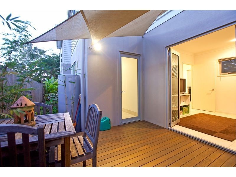 32 Bayview Street, Wellington Point QLD 4160