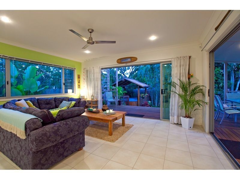 32 Bayview Street, Wellington Point QLD 4160