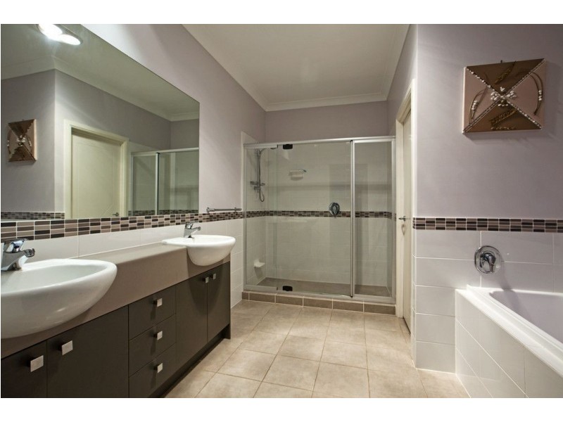 70 Beachcrest Road, Wellington Point QLD 4160