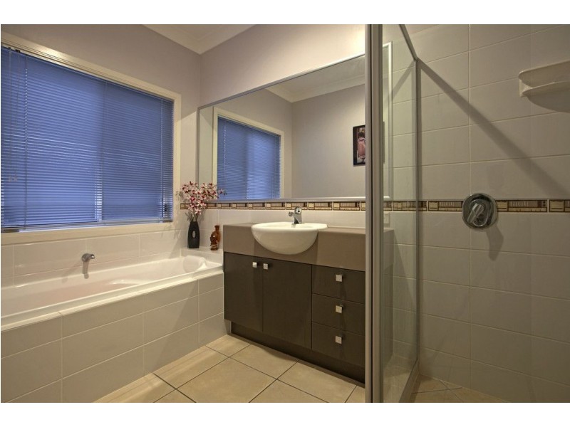 70 Beachcrest Road, Wellington Point QLD 4160