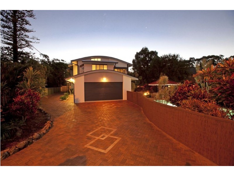 60 Beachcrest Rd, Wellington Point QLD 4160